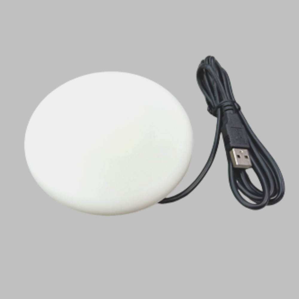 RTK対応 GNSS スマートアンテナ（防水筐体・屋外設置向け）